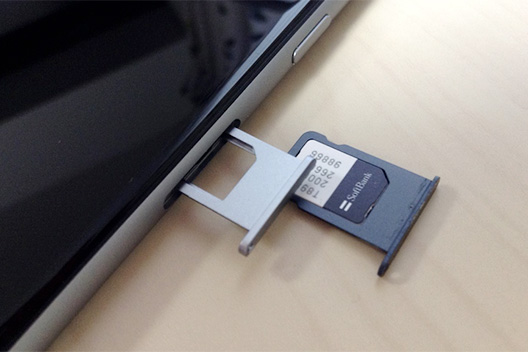 iPhone simカード