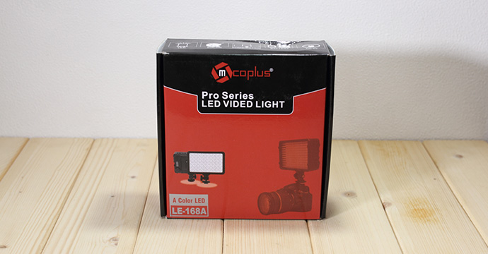 カメラ用照明LOE168A用の電源アダプターを買ってみた。